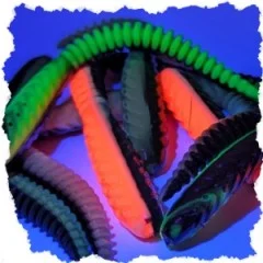 Zite Fishing Twerky Tailer Dark Mix Käse 7 cm 8 STK 3in1 Gummiköder Forelle - Zusätzliche Reize durch UV-Effekt