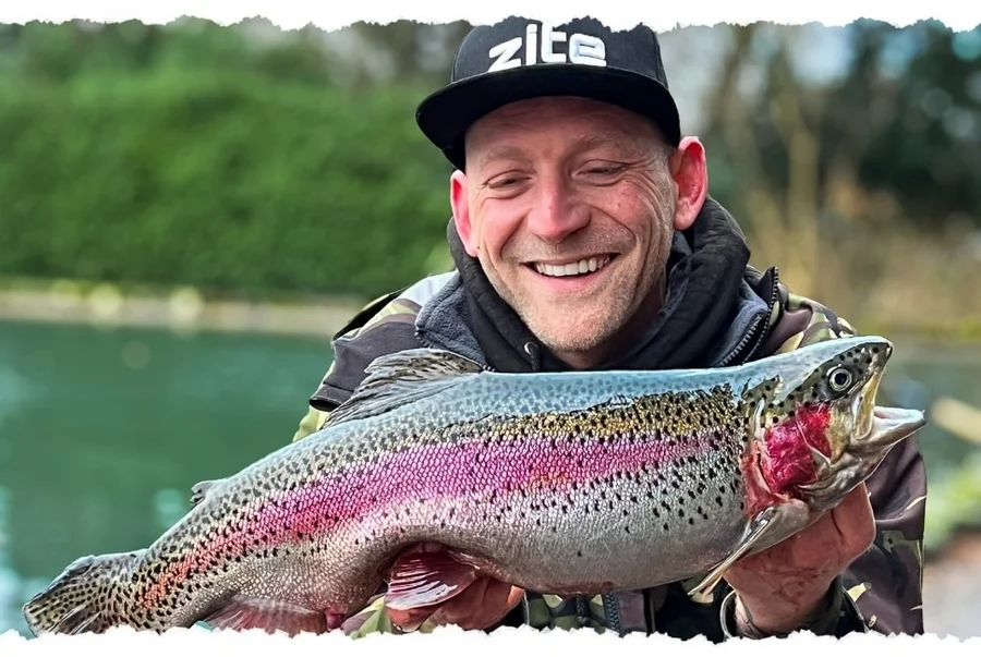 Sbirolino Forellen Komplettset mit 360 cm Sbiro Rute 3–25 g, Reel Base 3000, Monoschnur & 2x Gratis Forellenteigen - Unser Sbirolino Forellen Komplettset im Outdoor-Einsatz